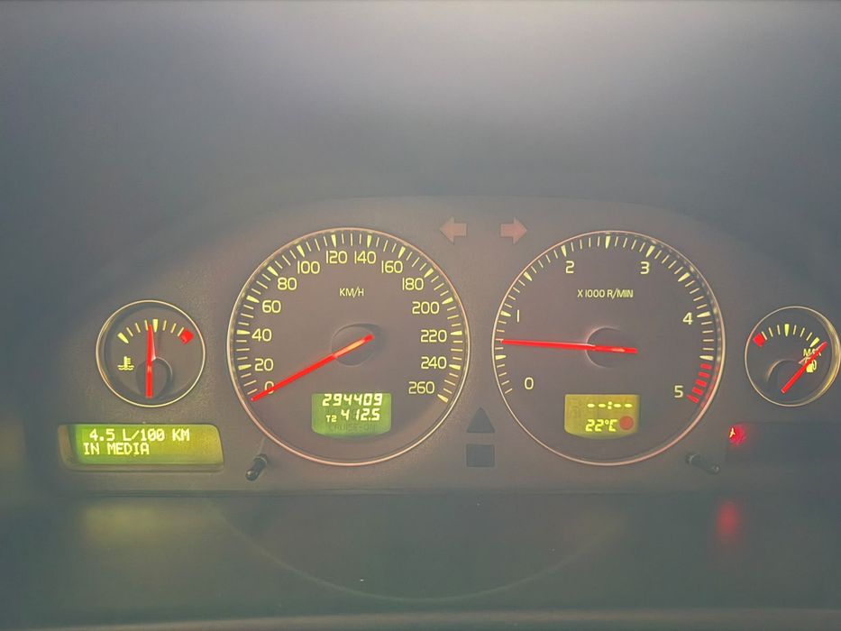 Volvo XC70 2.4D 2006 год 4WD