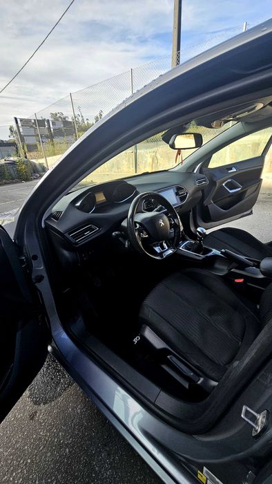 Peugeot 308 1.6Bluehdi