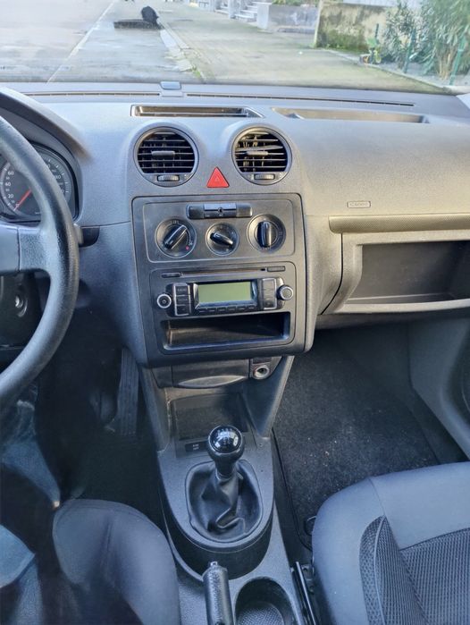 Vw caddy, revisoes em dia