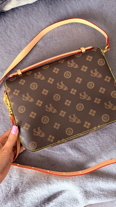 Жіноча сумка через плече monogram style