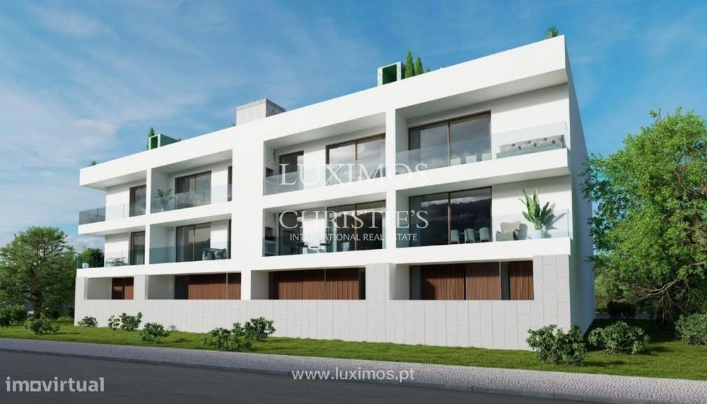 Apartamento T2 com varanda e garagem à venda em Silves, Algarve