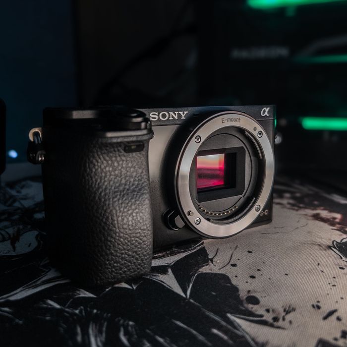 Фотокамера Sony alpha 6000 kit16-50+ YN50mm 1.8f