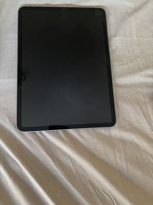 iPad Pro 11” 256GB (3ª Geração) — Excelente Estado
