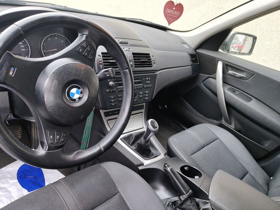 Bmw x3 2,0 d manual Hak klima 4x4 Skóry