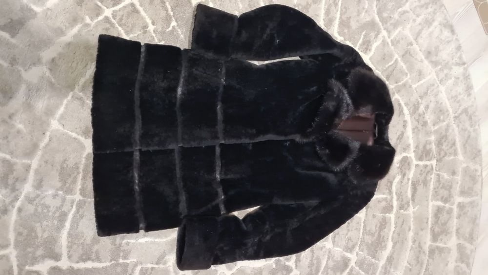 Продам шубу з мутоном