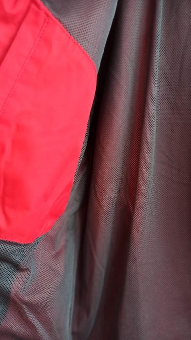 Kurtka przeciwdeszczowa Quechua