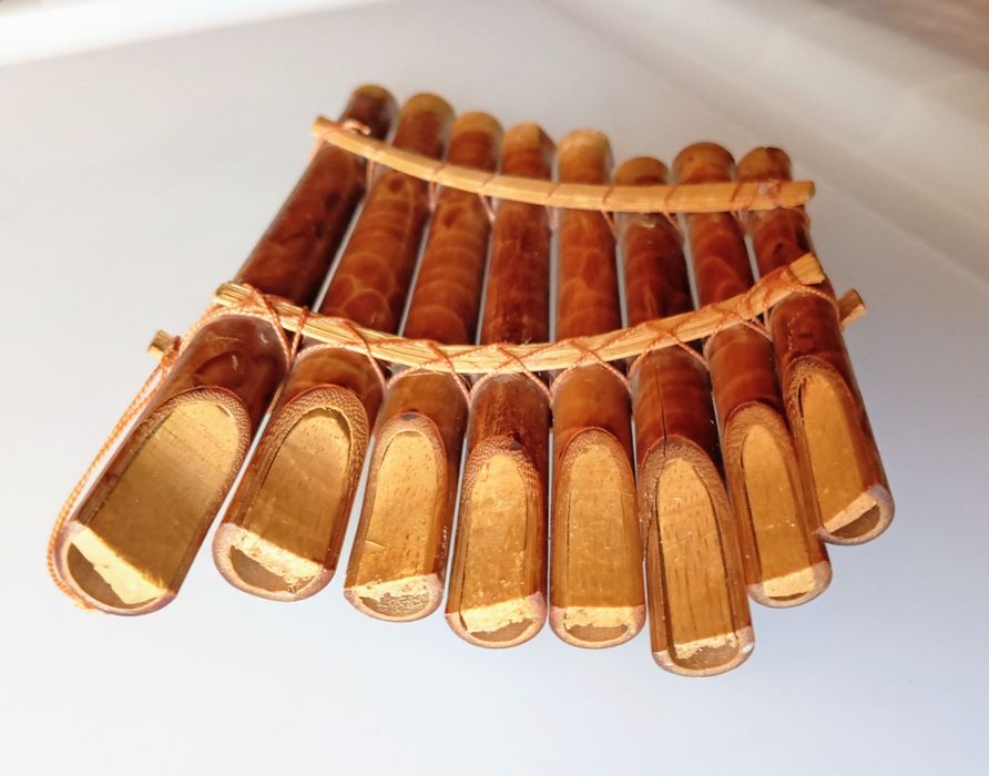 Flautas artesanais de bambú.