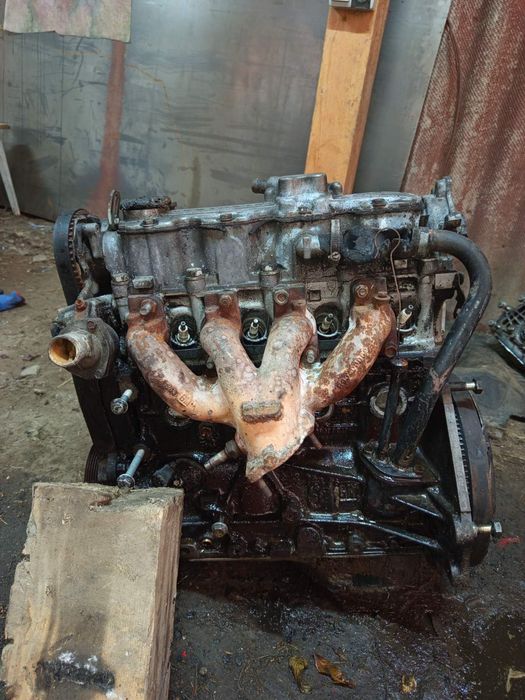 Двигун і коробка Opel Vectra A