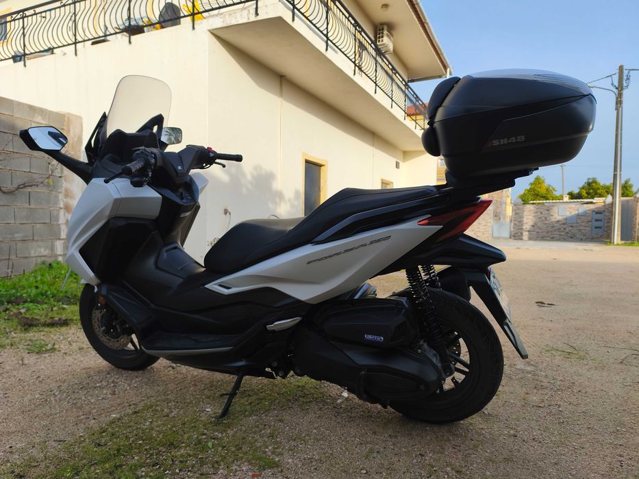 Honda Forza 350   FARO