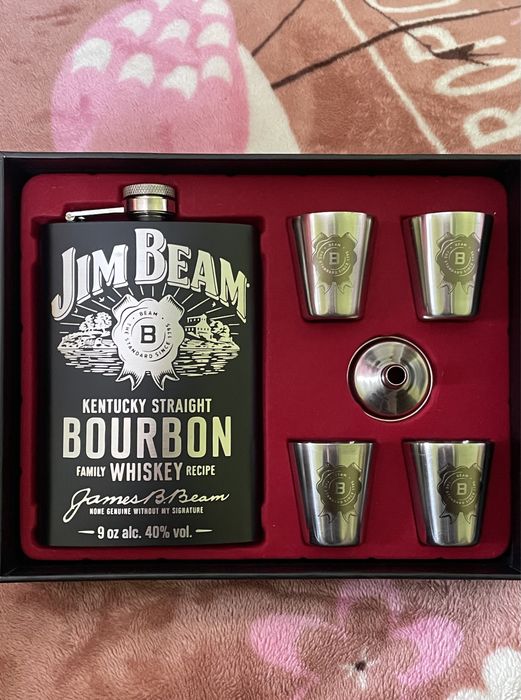 Набір подарунковий фляга з чарками Jim Beam
