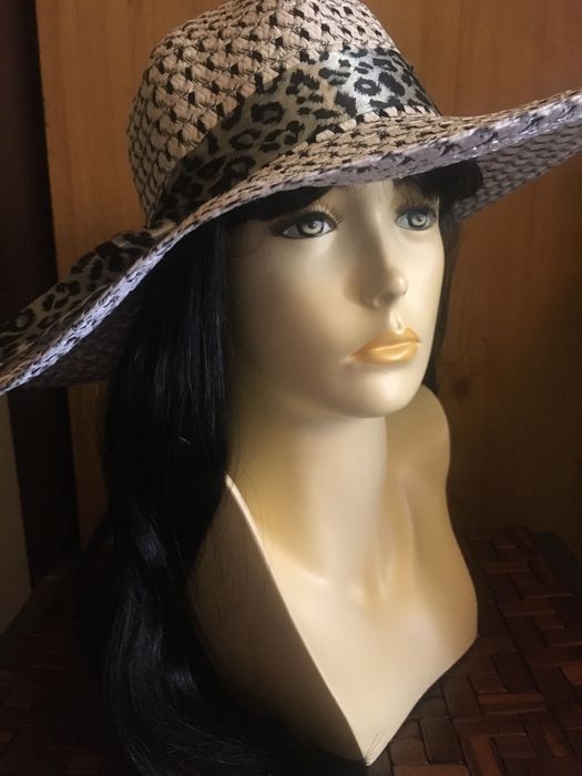 Ekspozytor + nowa peruka