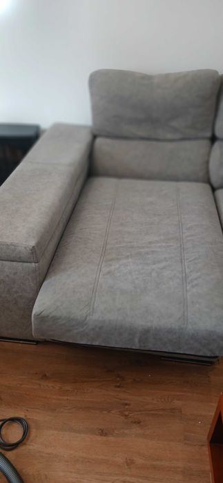 Sofá Espaçoso em Ótimo Estado – Pronto para sua Sala