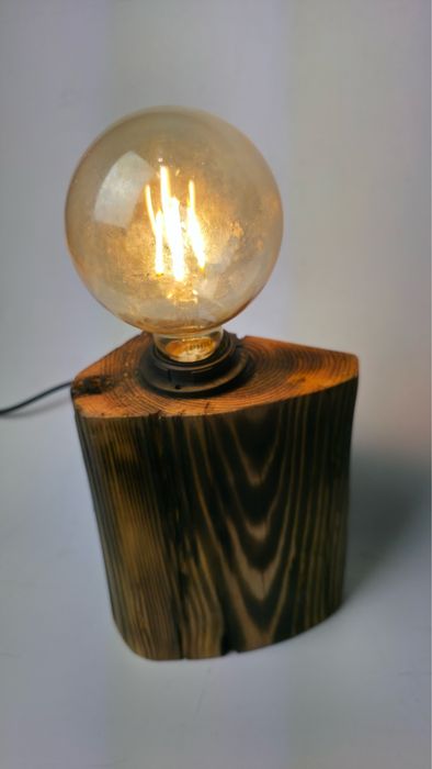 Lampki nocne z drewna