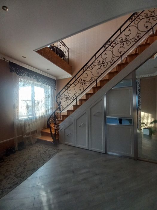 Продам розкішний будинок в Глибочиці