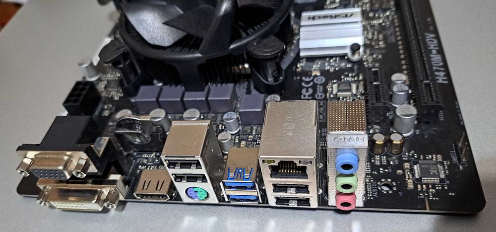 Материнська плата ASRock H470M-HDV з процесором Intel i3-10105 3.7 GHz