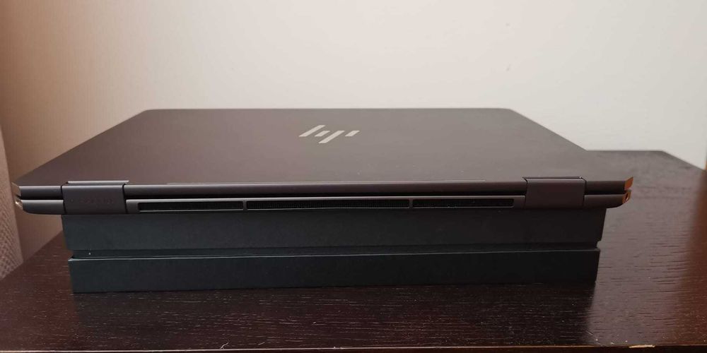 HP Spectre x360 16-aa0009ne. Não existe em PT, como novo, Não negoc.