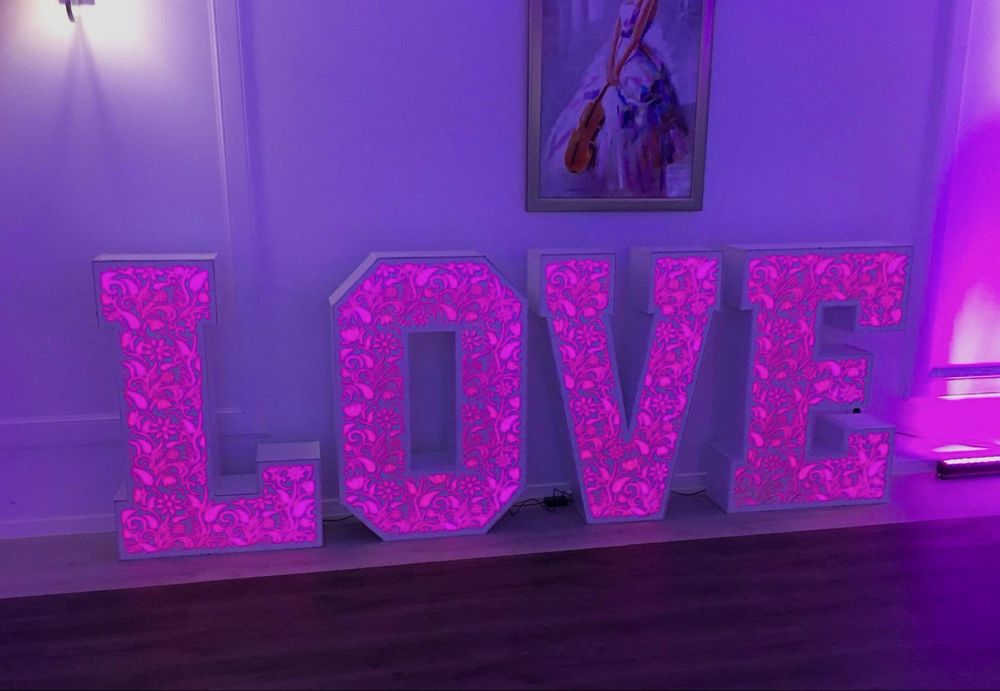 NAPIS LOVE LEDY RGB - 1,2 m ażurowy, gładki