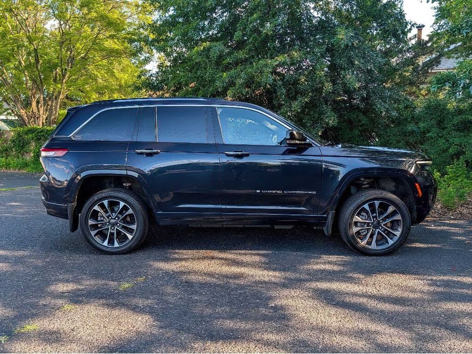 Jeep Grand Cherokee 4xe Hybrid      2024