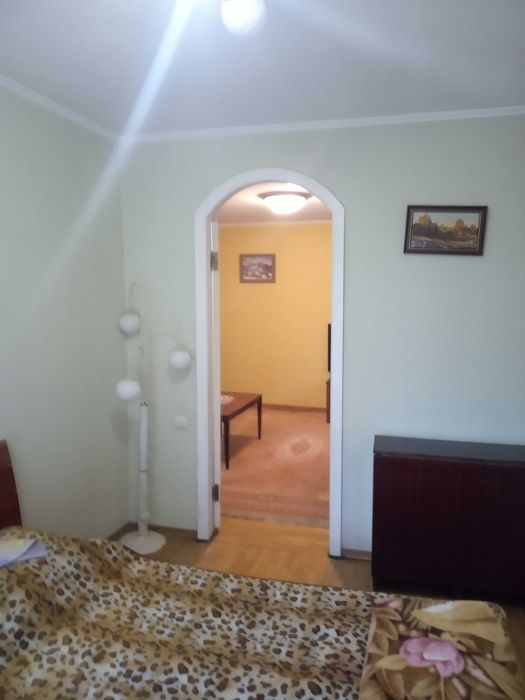 Здам в оренду 2 кім. в 3 кім. кв. Титова, верх О. Поля, з власником.