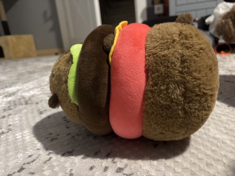 Дуже хороша іграшка м’яка Капібара Бургер