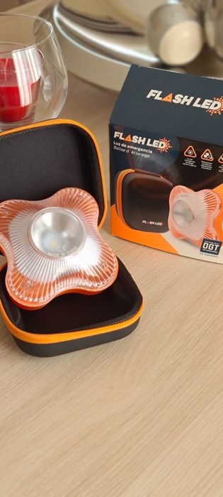 Flash LED Hazard Warning Sign "Triangular Type"64564107091202121