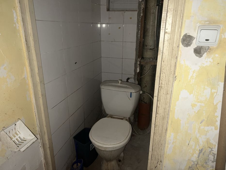 Продається приміщення вільного призначеня на Брати Руснаки