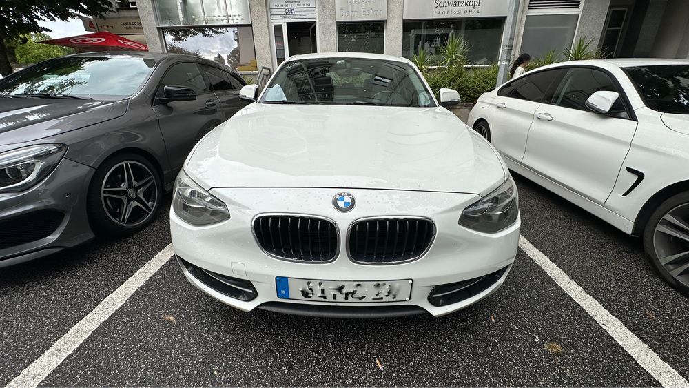 BMW Serie 1 modelo 118D foto 2