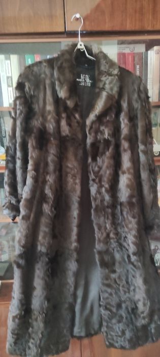 Продам шубу натуральный мех.
