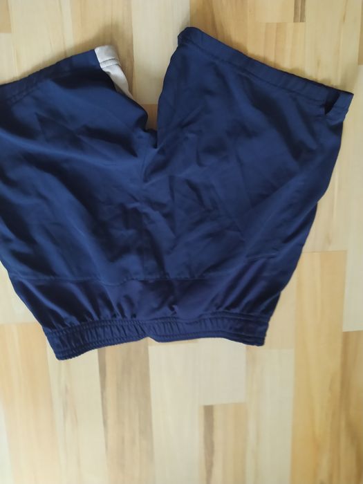 Spodenki krótkie granatowe  rozmiar 128 H&M