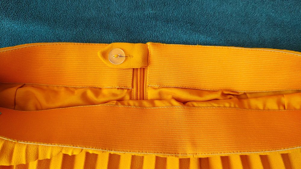 Спідниця плісе COS, 36 розмір