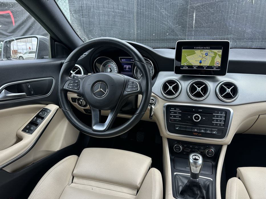 Mercedes-Benz CLA 180 — fotografia 5