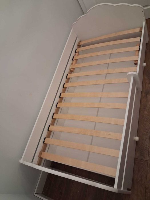 Łóżko dziecięce 160×80 z szufladą