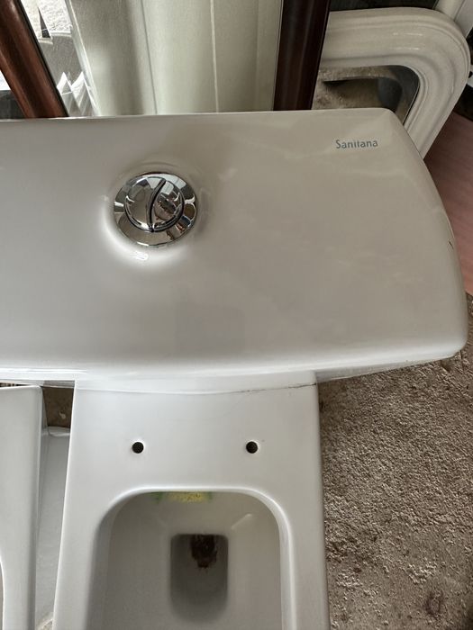 Sanita e bidé semi-novos em porcelana