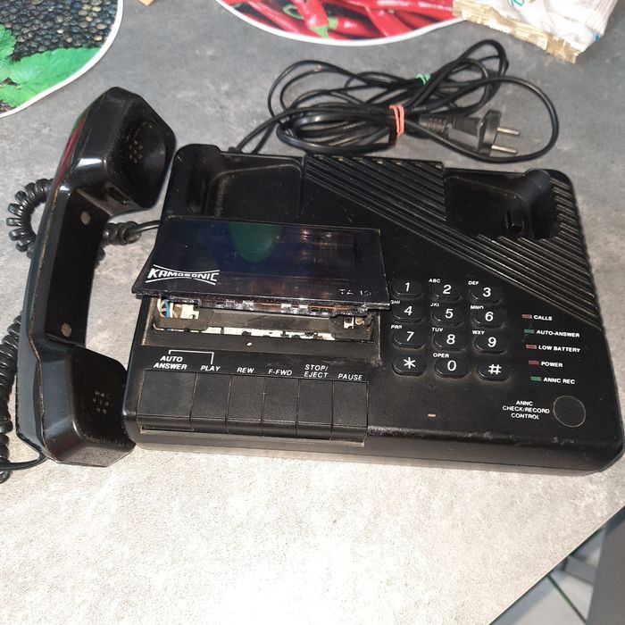 Stacjonarny telefon