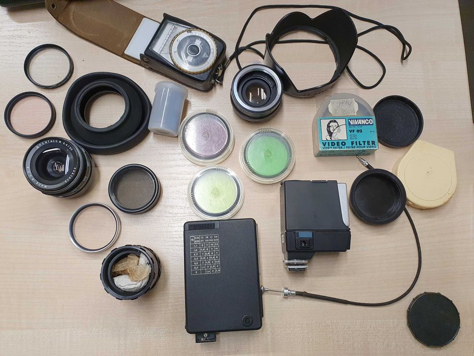 Aparat analogowy Praktica MTL3 z 2 obiektywami i bardzo dużo akcesorii