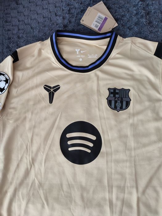 Koszulka piłkarska FC Barcelona rozmiar XXL Robert Lewandowski 9 Nike
