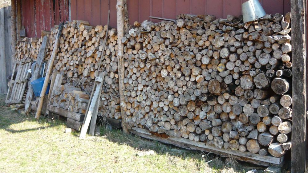 Drewno opałowe sosnowe opał sosna sucha wysezonowana