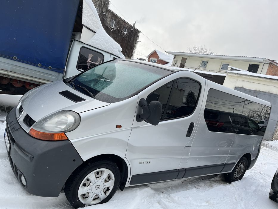 Продам рено трафік