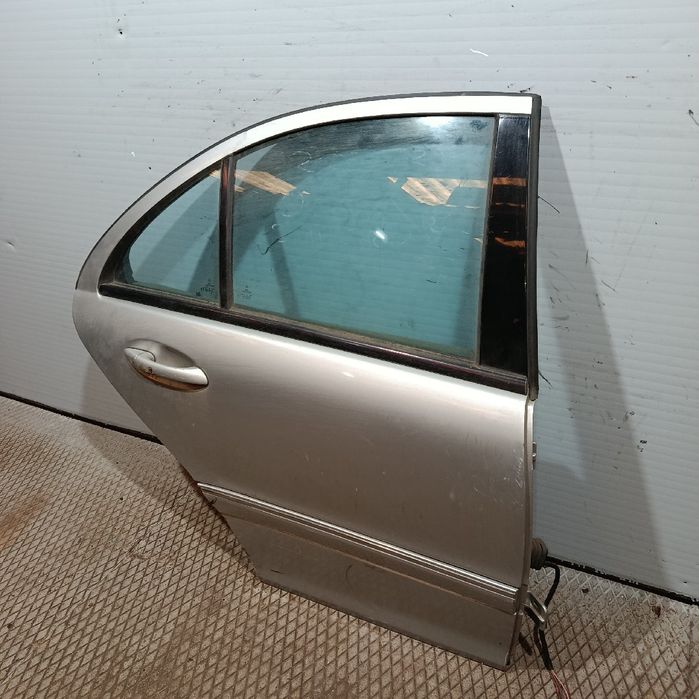 Porta trás direita MERCEDES-BENZ Classe C (W203)