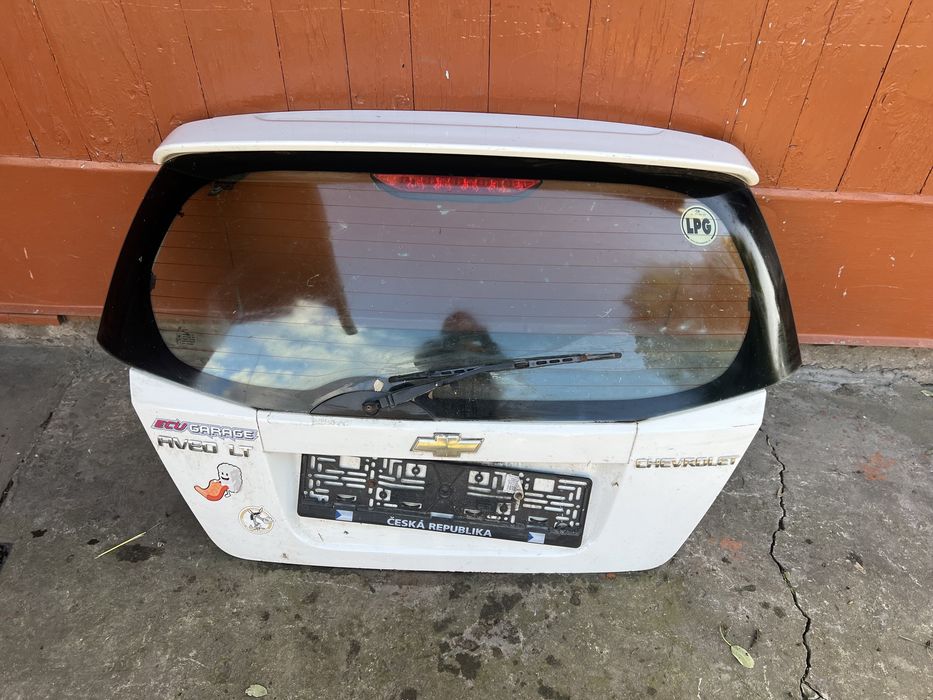 Кришка багажника ляда Chevrolet aveo t200 03- хетчбек шевроле т200