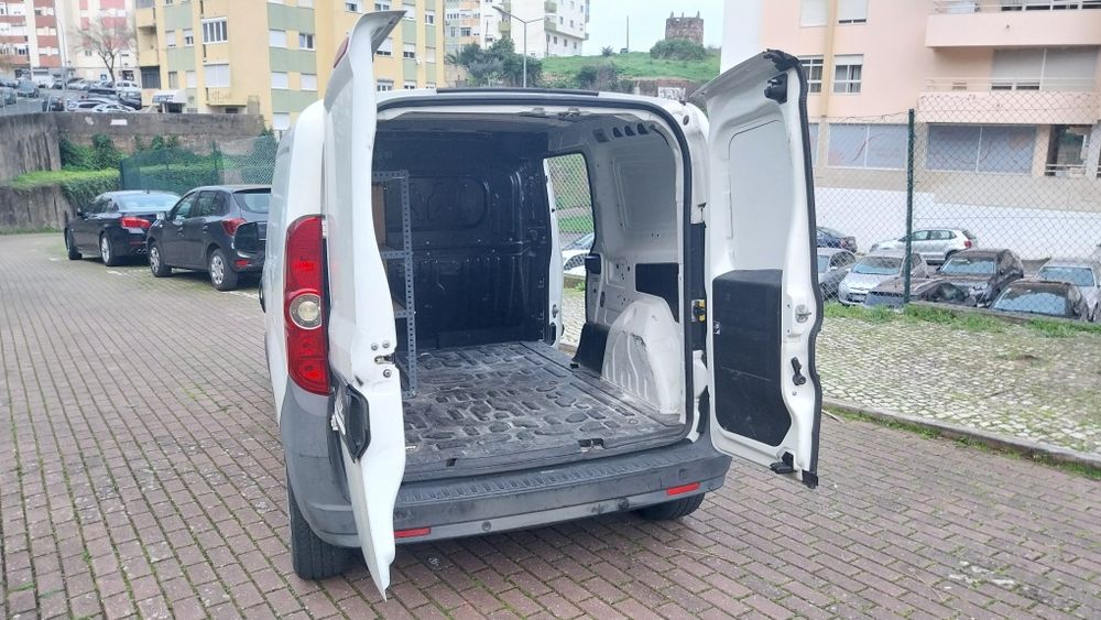 Fiat Doblo Maxi Multijet Van 2011