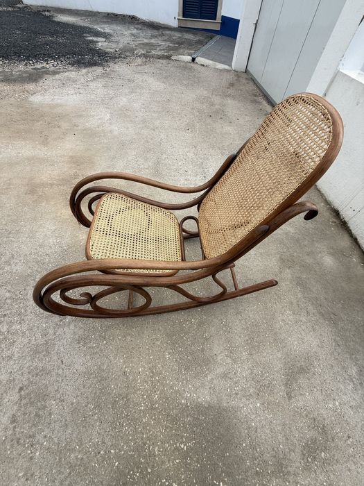 Cadeirão De Baloiço Thonet