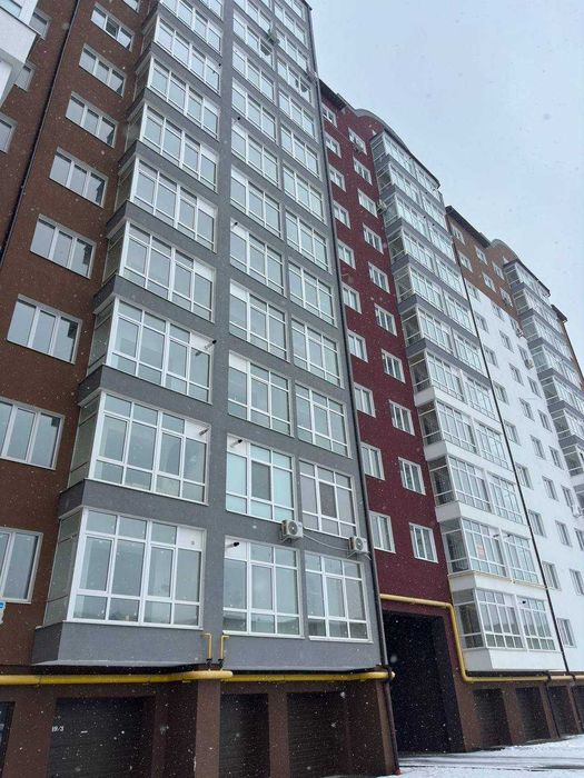 ЗДАНА 1 кім кв в ЦЕНТРІ. 42.9м2. Можна починати ремонт. ГАЗ Є!