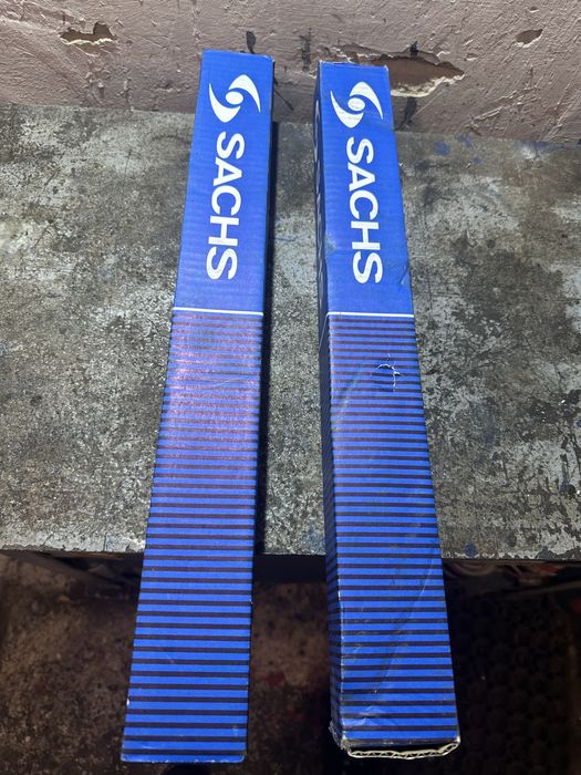 Амортизатори передні Атего