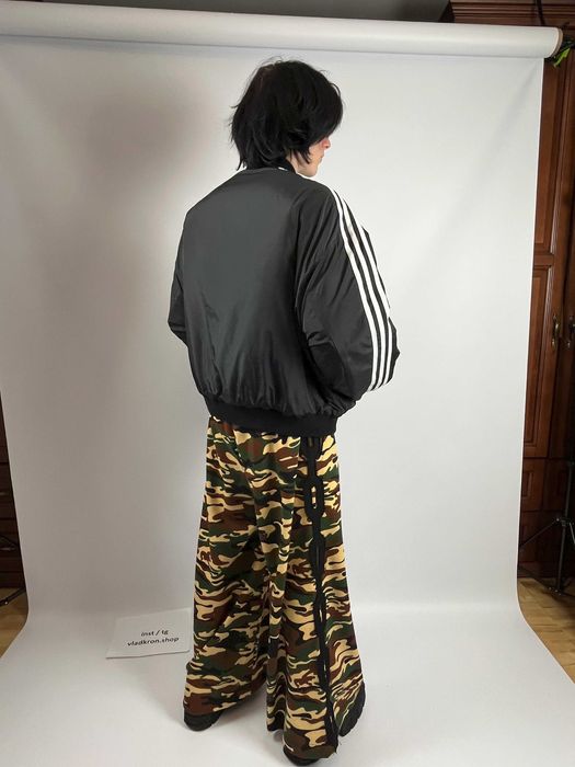 Oversize Bomber 3 Lines Adidas Balenciaga Оверсайз бомбер Адидас