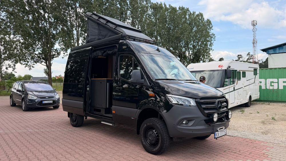 Mercedes-Benz Sprinter 319 Cdi 4X4  Mercedes Sprinter 319 Cdi 4X4
