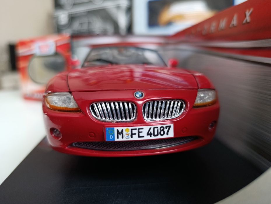 Модель 1.18 Bmw Z4