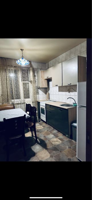 3 кімнати, Оренда .