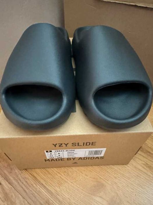Klapki Adidas Yeezy slide onyx 42