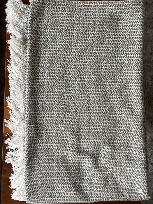 Koc bawelniany z fredzlami 130 x 170cm